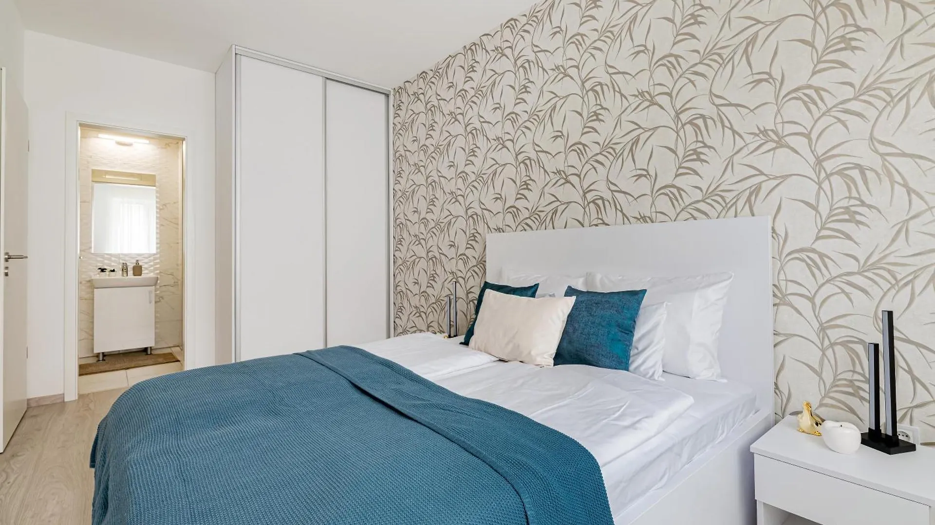 Spirit Apartments By Urbanrent Budapest Apartahotel