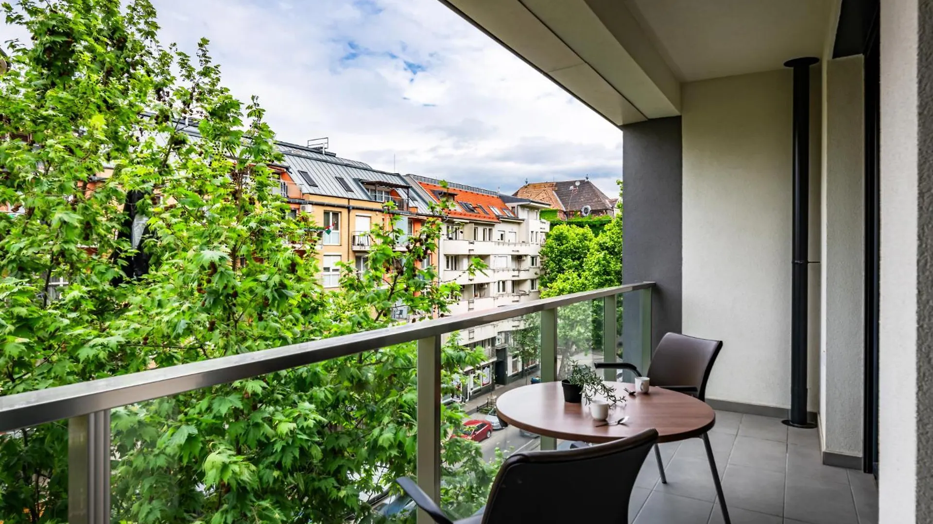 Spirit Apartments By Urbanrent Budapest Apartahotel