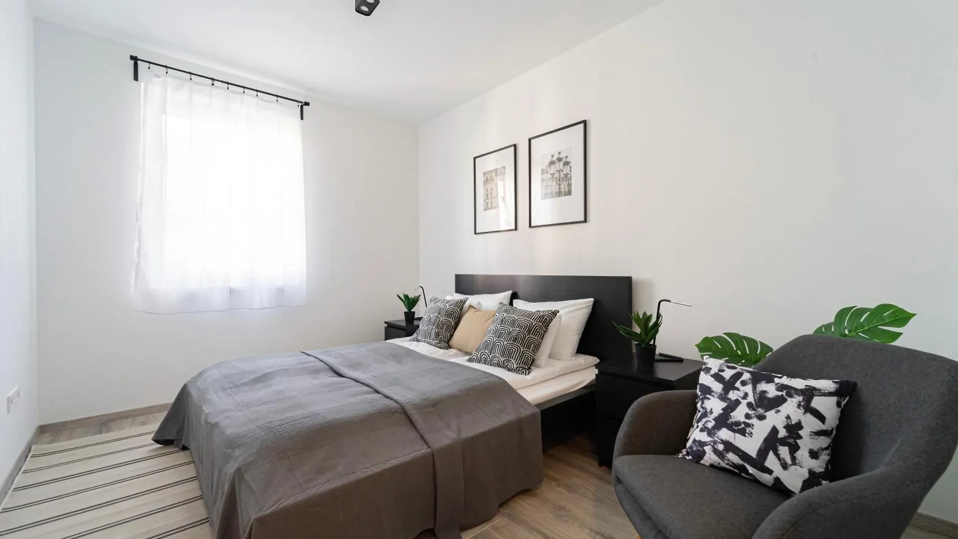 Spirit Apartments By Urbanrent Budapest 0*,